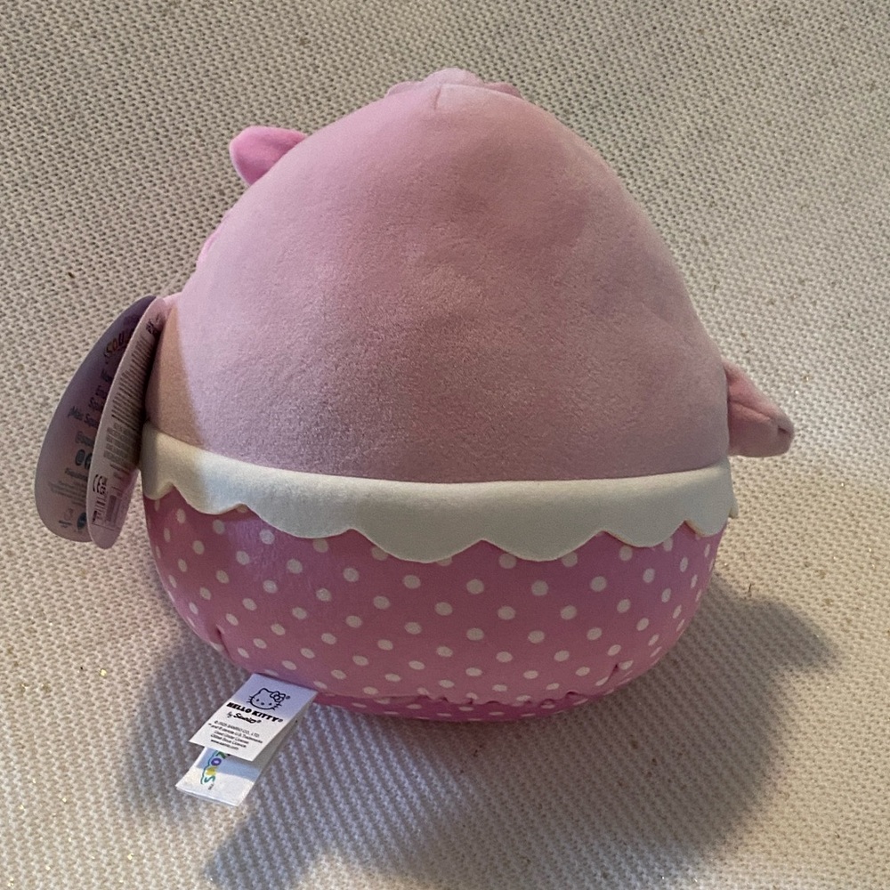Hello kitty squishmallow - Picture 2 of 3